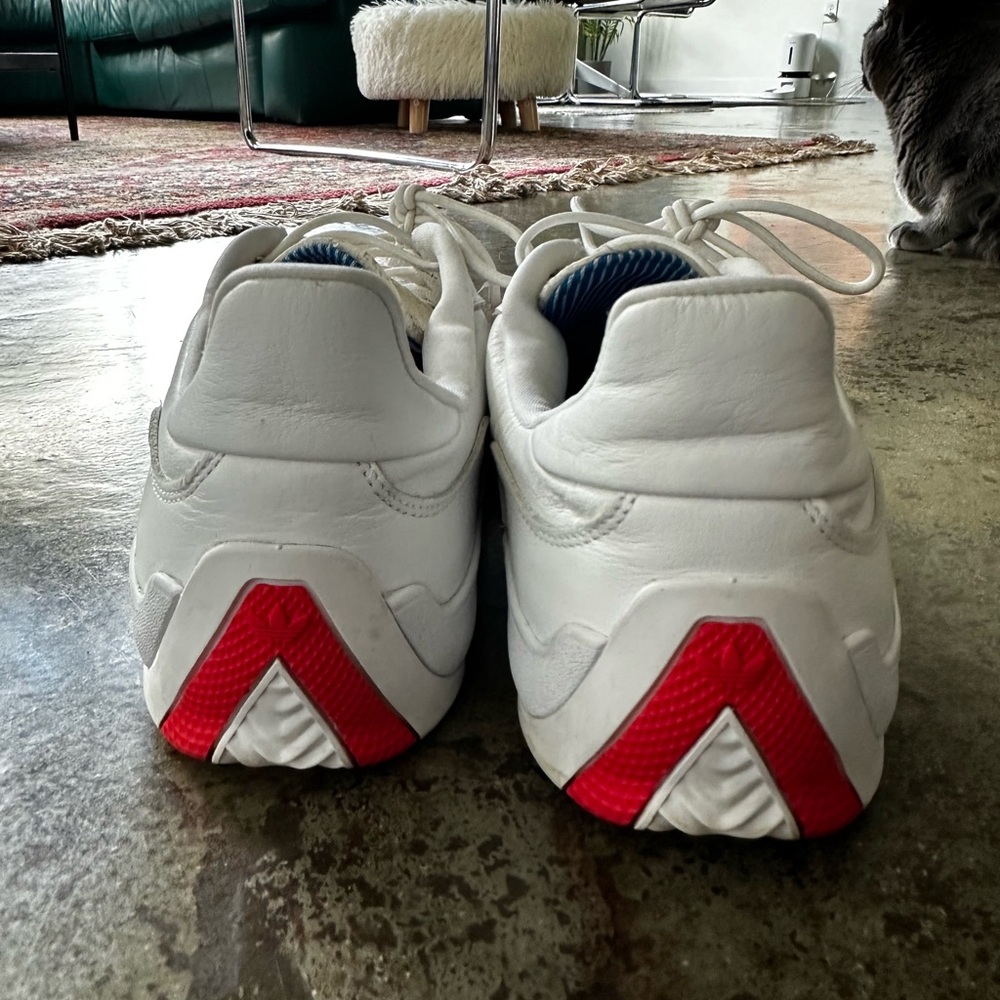Adidas Men's White Sneakers with Red, Blue, and Gold Accents Puig skateboarding - Picture 4 of 5